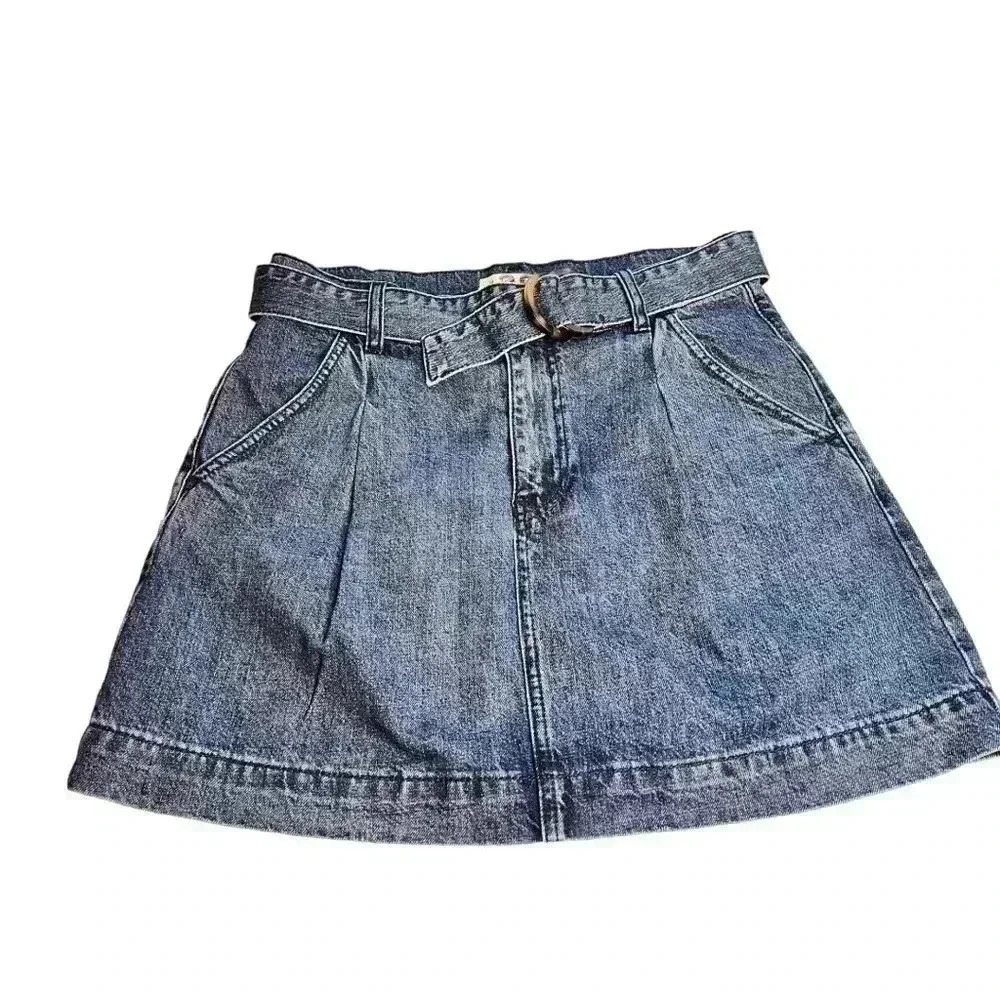 WE THE FREE DENIM BELTED MINI SKIRT WOMEN’S•MEDIUM DENIM•SIZE 28 (US 6)